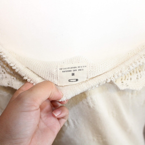 Pins & Needles Urban Outfitters Off Shoulder Top - Picture 7 of 7